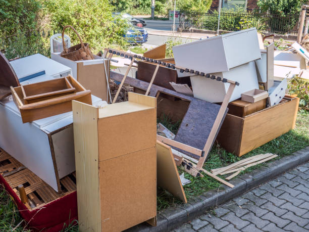Best Junk Hauling Services  in Okawvle, IL